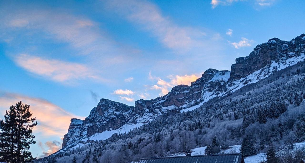 Maison Familiale En Montagne Avec Vue Merveilleuse Sur Le Massif De Belledonne Saint-Bernard  Exterior foto