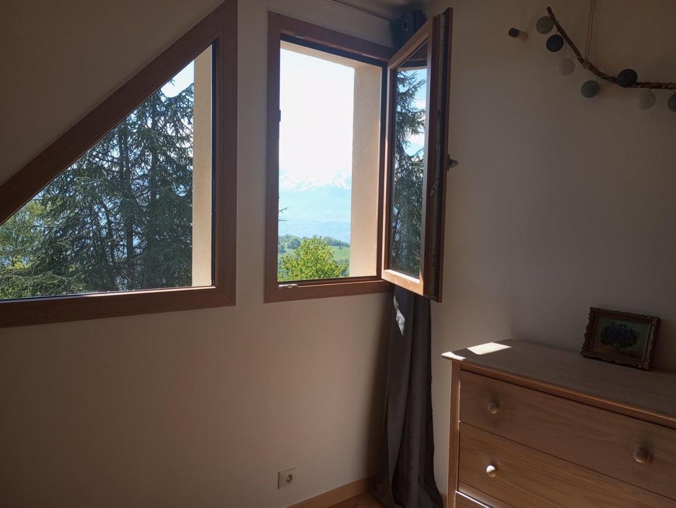 Maison Familiale En Montagne Avec Vue Merveilleuse Sur Le Massif De Belledonne Saint-Bernard  Exterior foto